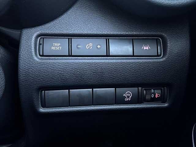 Nissan Juke 1.0 DIG-T N-Connecta DCT Auto Euro 6 (s/s) 5dr