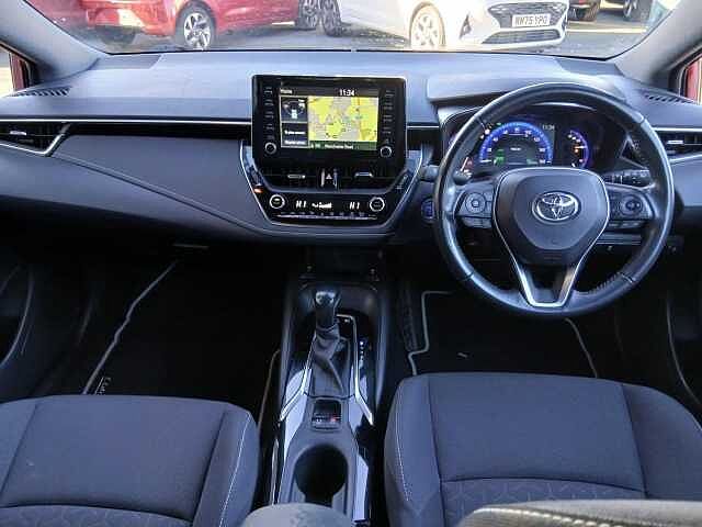 Toyota Corolla 1.8 VVT-h Icon Tech Touring Sports CVT Euro 6 (s/s) 5dr