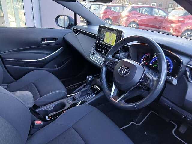 Toyota Corolla 1.8 VVT-h Icon Tech Touring Sports CVT Euro 6 (s/s) 5dr