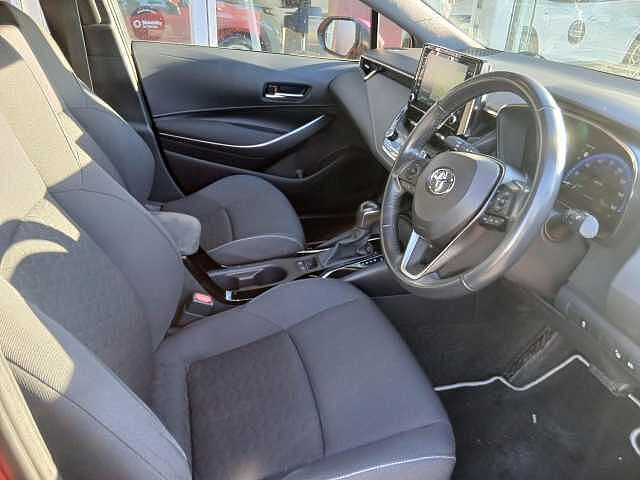 Toyota Corolla 1.8 VVT-h Icon Tech Touring Sports CVT Euro 6 (s/s) 5dr