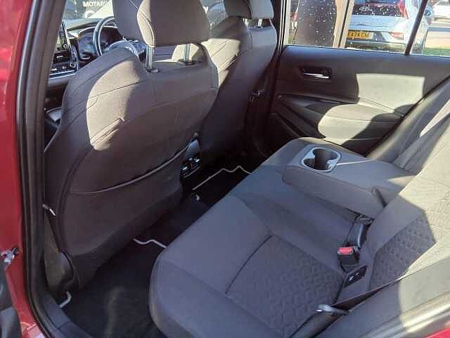 Toyota Corolla 1.8 VVT-h Icon Tech Touring Sports CVT Euro 6 (s/s) 5dr