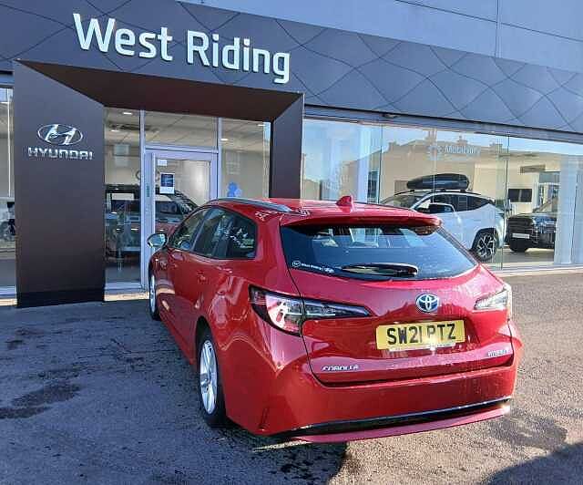 Toyota Corolla 1.8 VVT-h Icon Tech Touring Sports CVT Euro 6 (s/s) 5dr