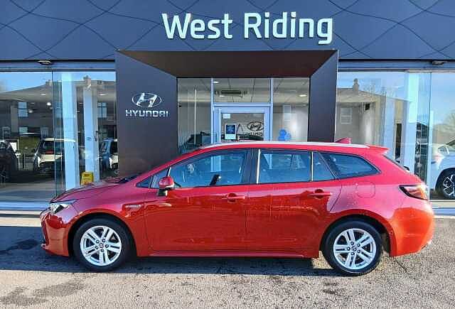 Toyota Corolla 1.8 VVT-h Icon Tech Touring Sports CVT Euro 6 (s/s) 5dr