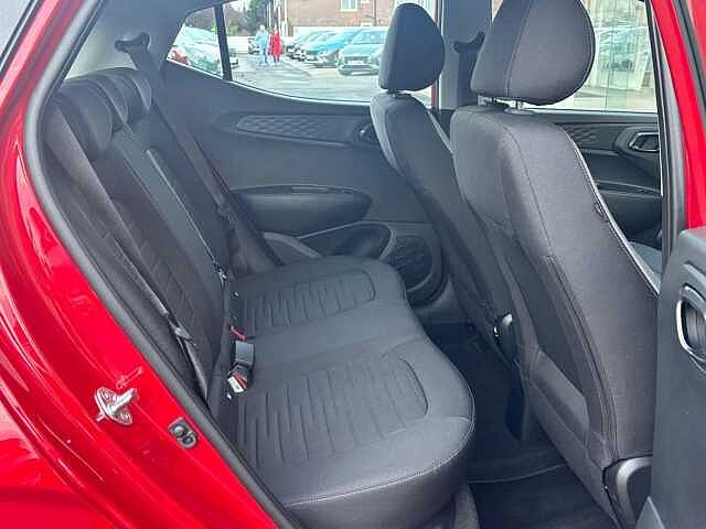 Hyundai I10 1.0 Advance Auto Euro 6 (s/s) 5dr Red