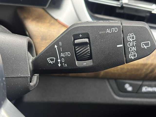 BMW 2 Series Active Tourer 1.5 220i MHT Luxury DCT Euro 6 (s/s) 5dr