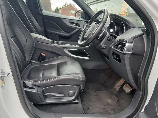 Jaguar F-PACE 2.0 D180 R-Sport Auto AWD Euro 6 (s/s) 5dr
