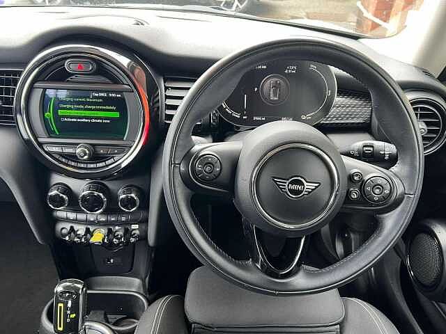MINI Electric Hatch Cooper SE 32.6kWh Level 1 Auto 3dr