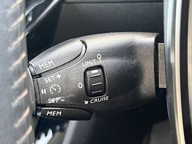 Peugeot 208 1.2 PureTech Allure Euro 6 (s/s) 5dr