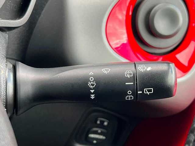 Toyota AYGO 1.0 VVT-i x-play Euro 6 5dr