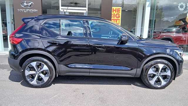 Volvo XC40 2.0 B3 MHEV Plus Dark DCT Auto Euro 6 (s/s) 5dr
