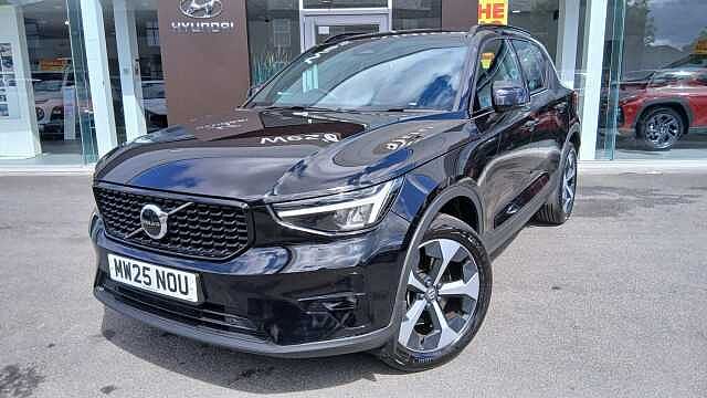 Volvo XC40 2.0 B3 MHEV Plus Dark DCT Auto Euro 6 (s/s) 5dr
