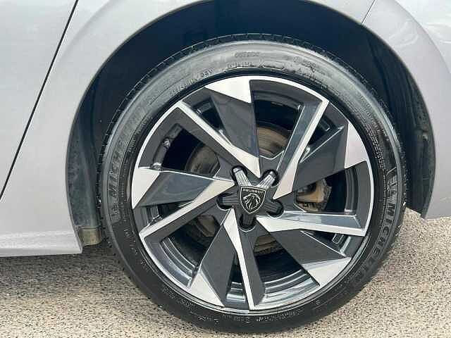 Peugeot 308 1.2 PureTech Allure Premium EAT Euro 6 (s/s) 5dr
