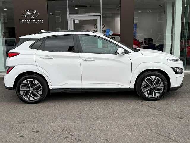 Hyundai KONA 64kWh Premium Auto 5dr (10.5kW Charger) White