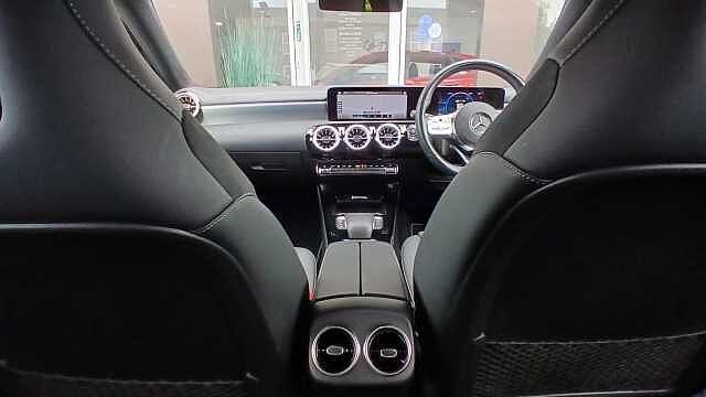 Mercedes-Benz A Class 1.3 A180 AMG Line Edition (Executive) Hatchback 5dr Petrol 7G-DCT Euro 6 (s/s) (