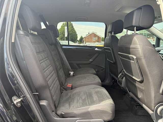 Volkswagen Touran 1.5 TSI EVO SEL Euro 6 (s/s) 5dr