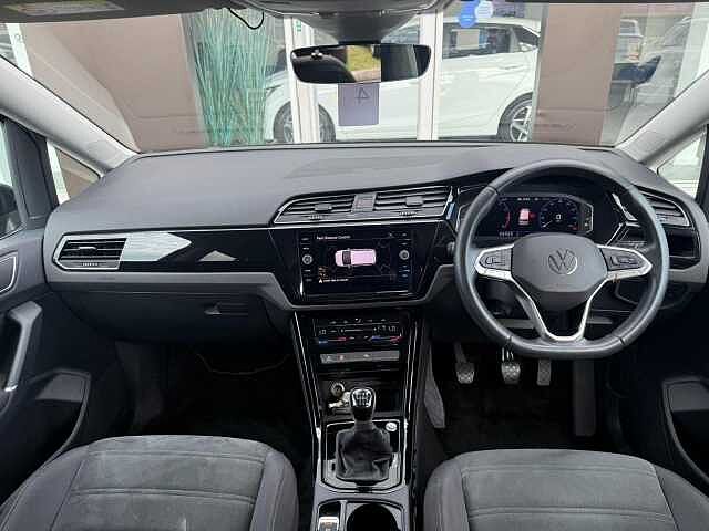 Volkswagen Touran 1.5 TSI EVO SEL Euro 6 (s/s) 5dr