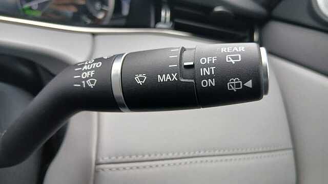 Land Rover Range Rover Evoque 1.5 P300e 12.2kWh R-Dynamic HSE Auto 4WD Euro 6 (s/s) 5dr