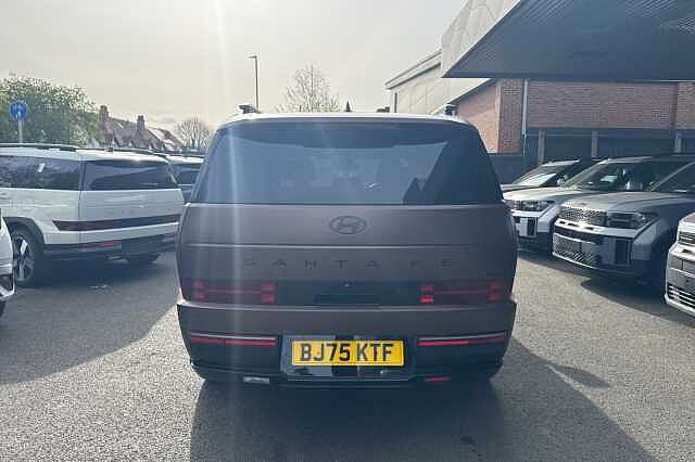 Hyundai SANTA FE 1.6 TGDi Hybrid Calligraphy 5dr Auto **SIDE STEPS FITTED**