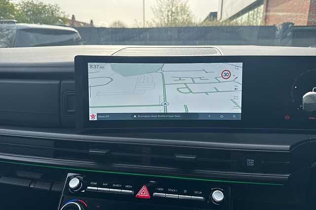 Hyundai SANTA FE 1.6 TGDi Hybrid Calligraphy 5dr Auto **SIDE STEPS FITTED**