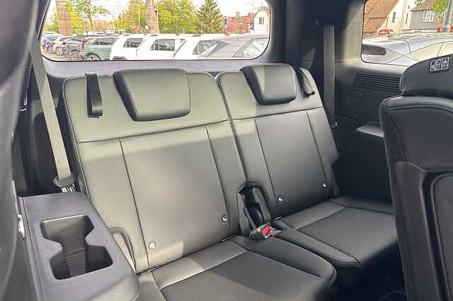 Hyundai SANTA FE 1.6 TGDi Hybrid Calligraphy 5dr Auto **SIDE STEPS FITTED**