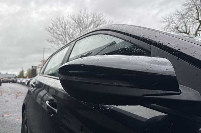 Hyundai I20 1.0T GDi 48V MHD SE Connect 5dr Black