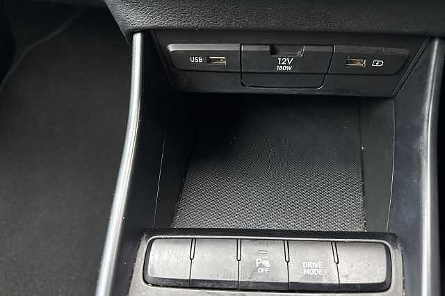 Hyundai I20 1.0T GDi 48V MHD SE Connect 5dr Black