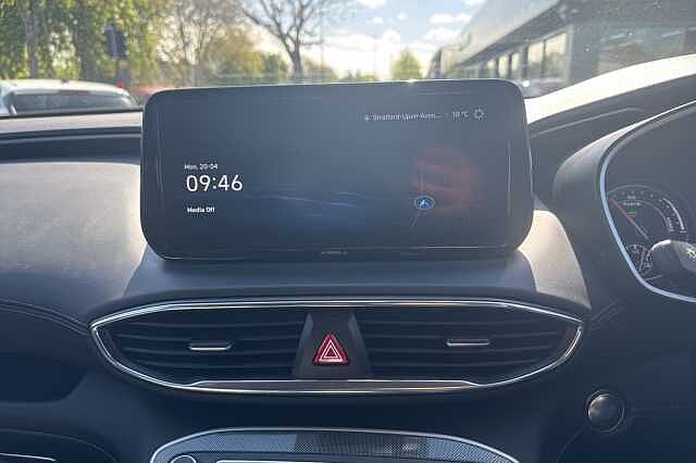 Hyundai SANTA FE 1.6 TGDi Hybrid Premium 5dr 4WD Auto Black