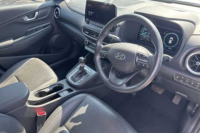 Hyundai KONA 1.6 GDi Hybrid Ultimate 5dr DCT White