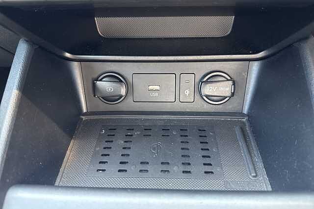 Hyundai KONA 1.6 GDi Hybrid Ultimate 5dr DCT White