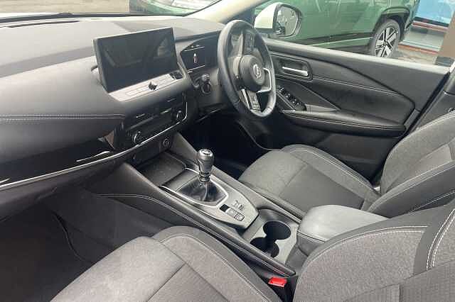 Nissan Qashqai 1.3 DiG-T MH 158 N-Connecta 5dr