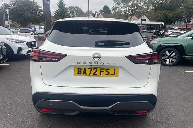 Nissan Qashqai 1.3 DiG-T MH 158 N-Connecta 5dr