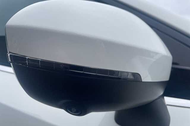 Nissan Qashqai 1.3 DiG-T MH 158 N-Connecta 5dr