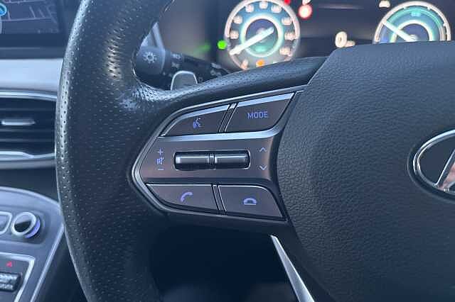 Hyundai SANTA FE 1.6 TGDi Hybrid Ultimate 5dr 4WD Auto