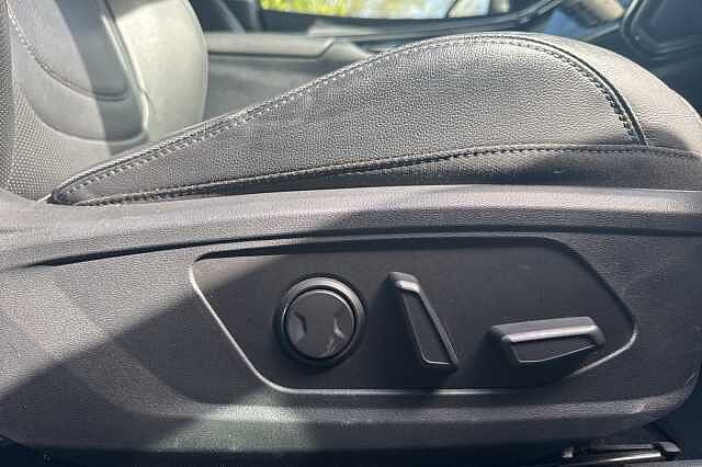 Hyundai TUCSON 1.6 TGDi Hybrid 230 Ultimate 5dr 2WD Auto Black