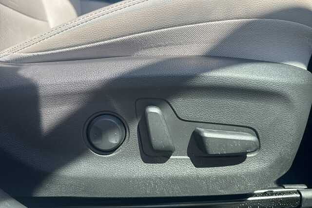 Hyundai KONA 150kW Ultimate 64kWh 5dr Auto