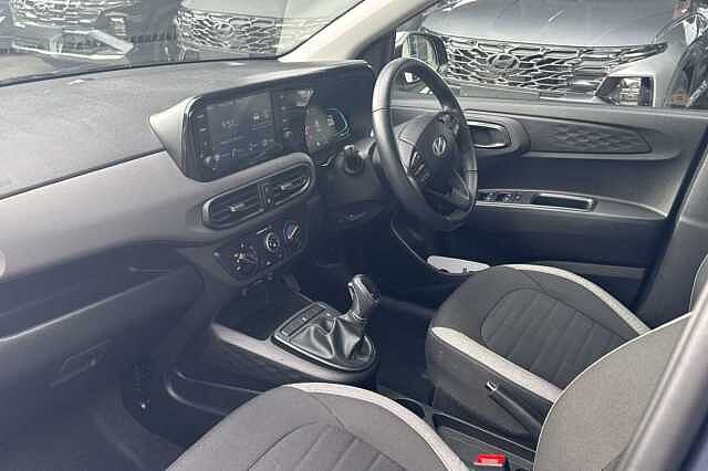 Hyundai i10 1.2 Advance 5dr Auto