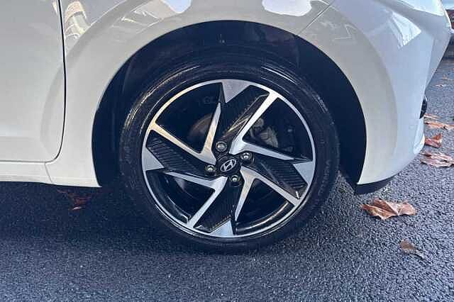 Hyundai i10 1.0 [63] Premium 5dr Auto [Nav]