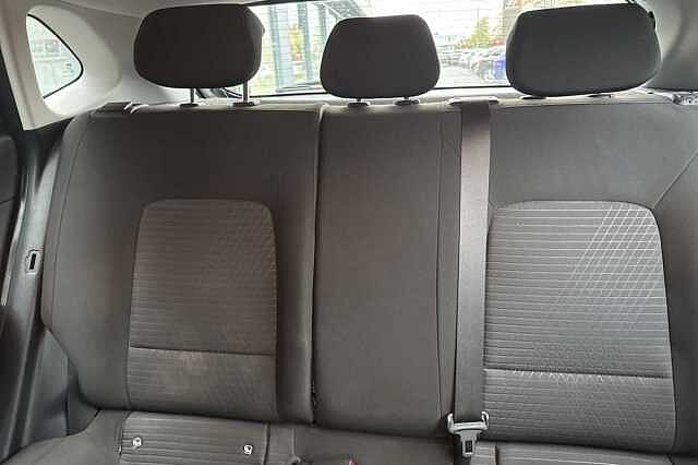 Hyundai I20 1.0T GDi 48V MHD SE Connect 5dr Black