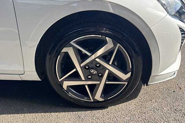 Hyundai I20 1.0T GDi Premium 5dr DCT White