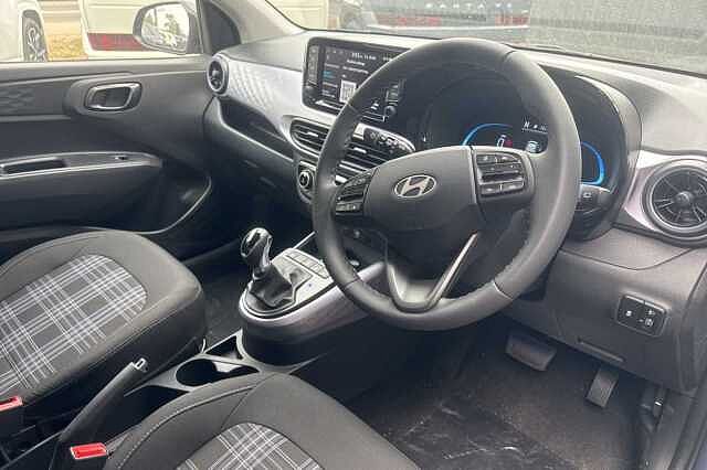 Hyundai i10 1.2 [79] Premium 5dr Auto [Nav]