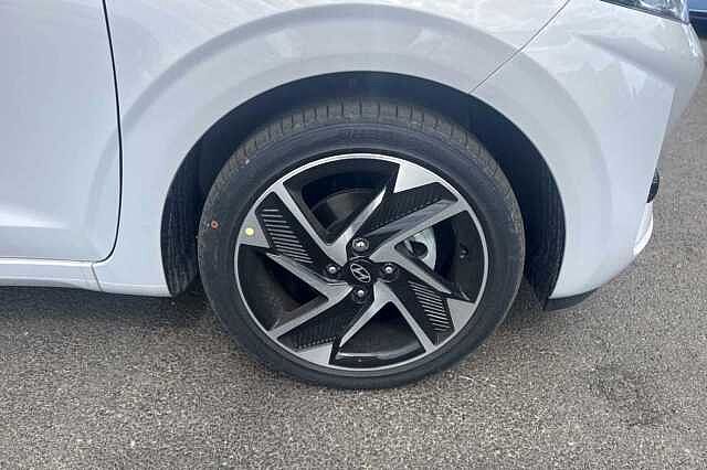Hyundai i10 1.2 [79] Premium 5dr Auto [Nav]