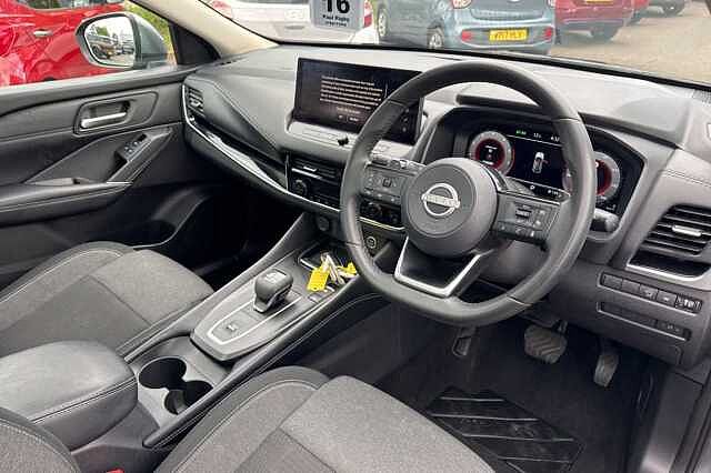 Nissan Qashqai 1.3 DiG-T MH 158 N-Connecta 5dr Xtronic