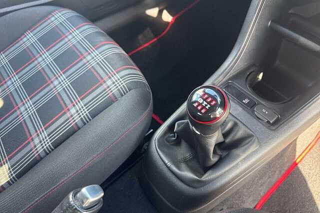 Volkswagen up! 1.0 115PS Up GTI 5dr