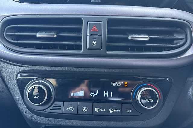 Hyundai i10 1.2 [79] Premium 5dr Auto [Nav]