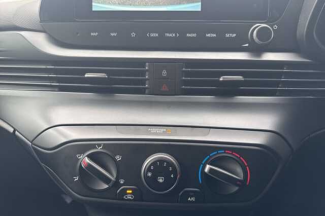 Hyundai BAYON 1.0 TGDi [90] Black Line 5dr Green