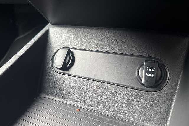 Hyundai KONA 150kW Premium 64kWh 5dr Auto White