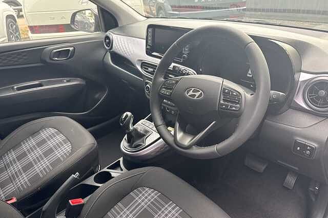 Hyundai i10 1.2 [79] Premium 5dr Auto [Nav]