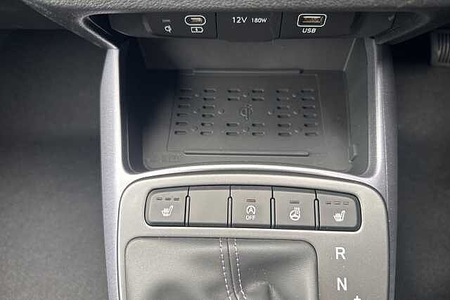 Hyundai i10 1.2 [79] Premium 5dr Auto [Nav]