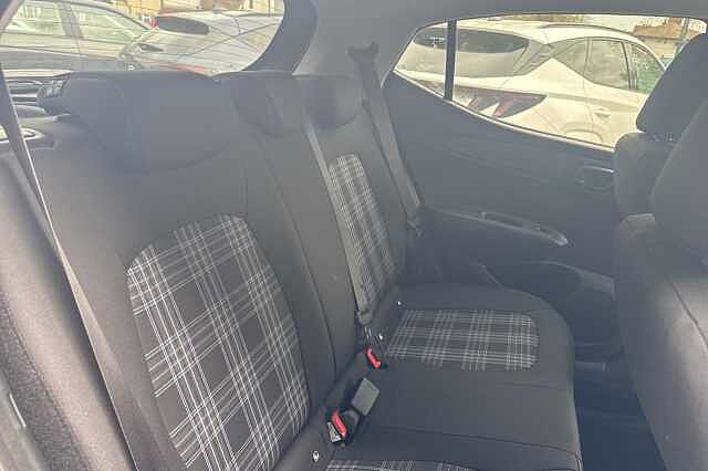 Hyundai i10 1.2 [79] Premium 5dr Auto [Nav]