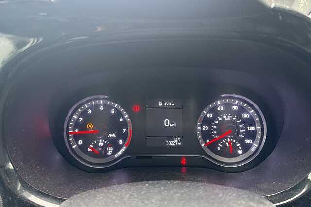 Hyundai i10 1.0 MPi SE Connect 5dr